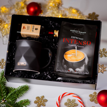 Zestaw Kawa z Kubkiem i Syropem – Zimowy Relaks